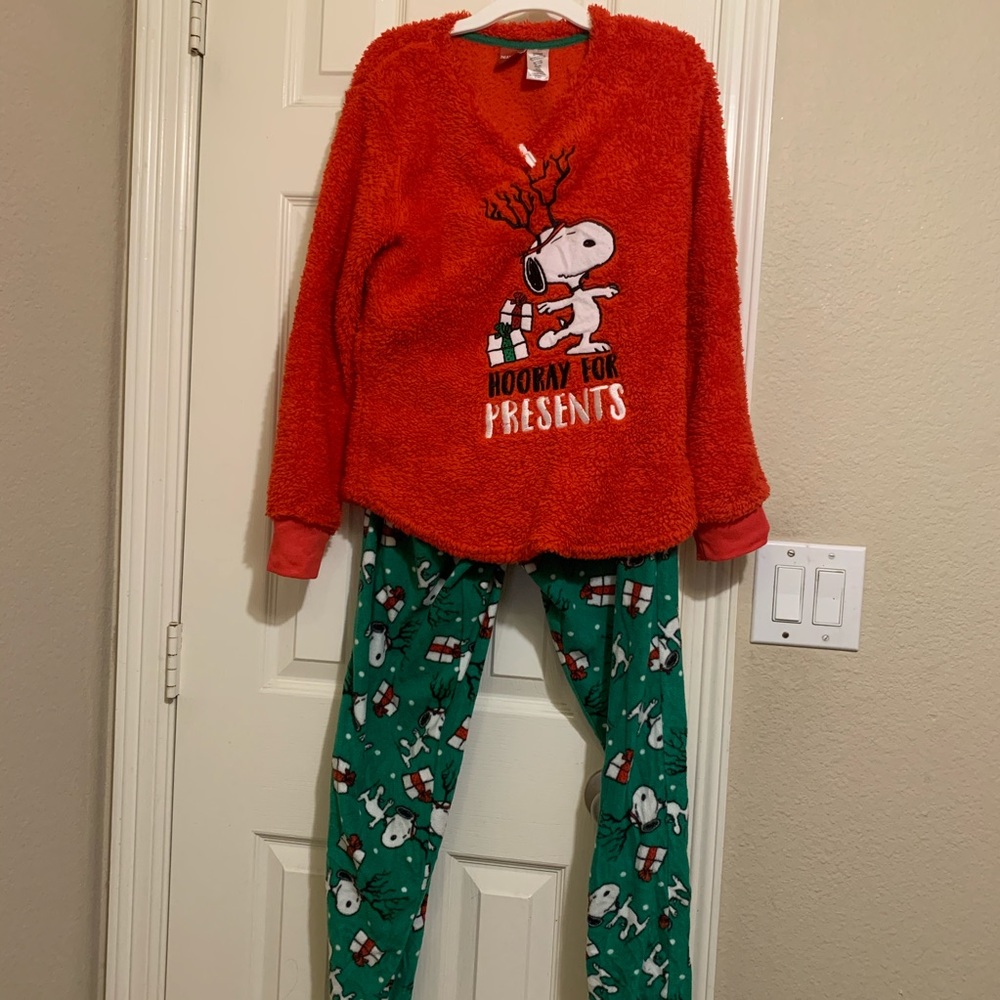 Peanuts Two Piece Fleece S Pajama Set